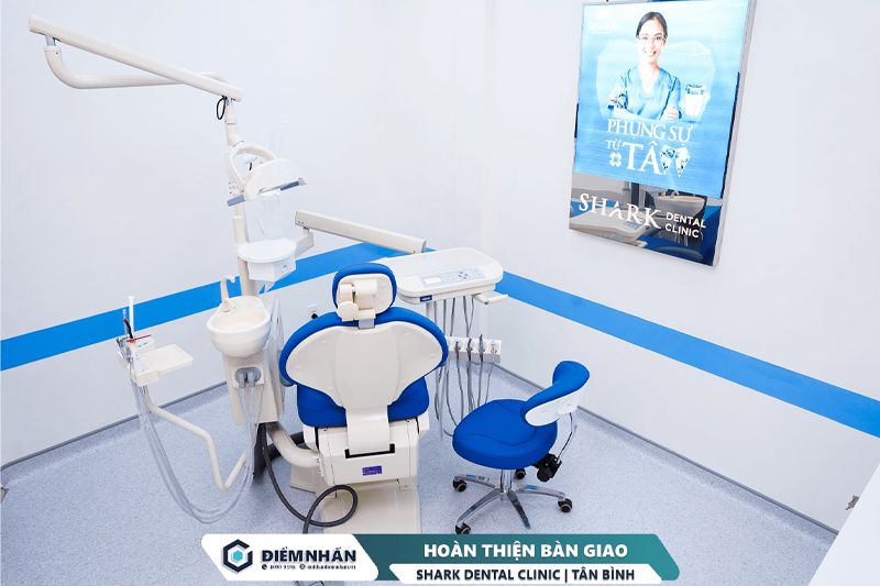 Những điểm lưu ý khi thiết kế và thi công nội thất phòng khám 4 Đảm bảo trang thiết bị y tế được bố trí khoa học, hợp lý để thuận tiện cho bác sĩ trong việc sử dụng