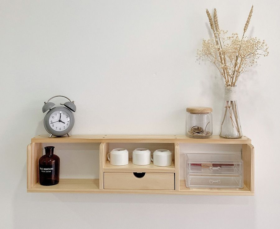 Kệ gỗ treo tường phòng bếp tiện dụng