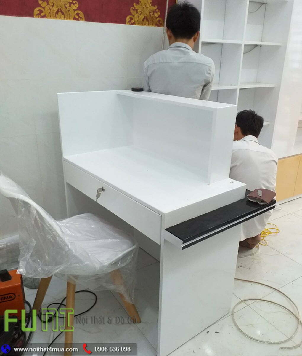 Thi công bàn lễ tân spa khánh linh