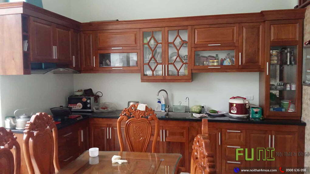 Tủ bếp gỗ lát lào đẹp