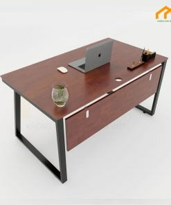 Bàn giám đốc chân sắt hình thang vuông 140x80cm