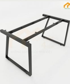 Bàn giám đốc chân sắt hình thang vuông 140x80cm