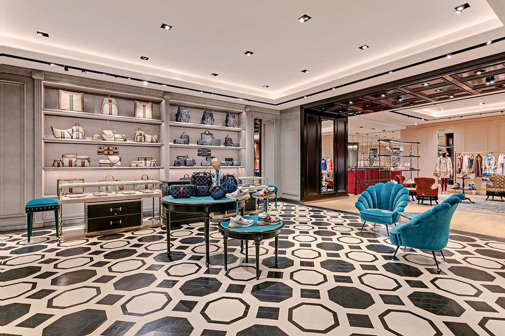 Mẫu showroom cửa hàng thời trang đẹp Mẫu showroom cửa hàng thời trang đẹp