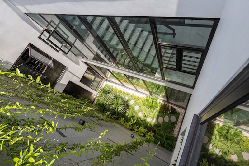 10+ Mẫu Giếng trời đẹp cho nhà ống hợp phong thủy gia chủ 12 Mẫu giếng trời nhà ống đẹp