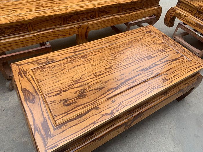 Bàn làm bằng gỗ mun da báo đẹp Bàn làm bằng gỗ mun da báo đẹp