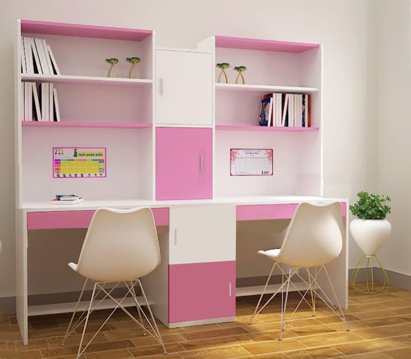 99 + Mẫu bàn học đẹp cho bé từ mầm non đến học sinh phổ thông 21 Bàn học dễ thương màu hồng