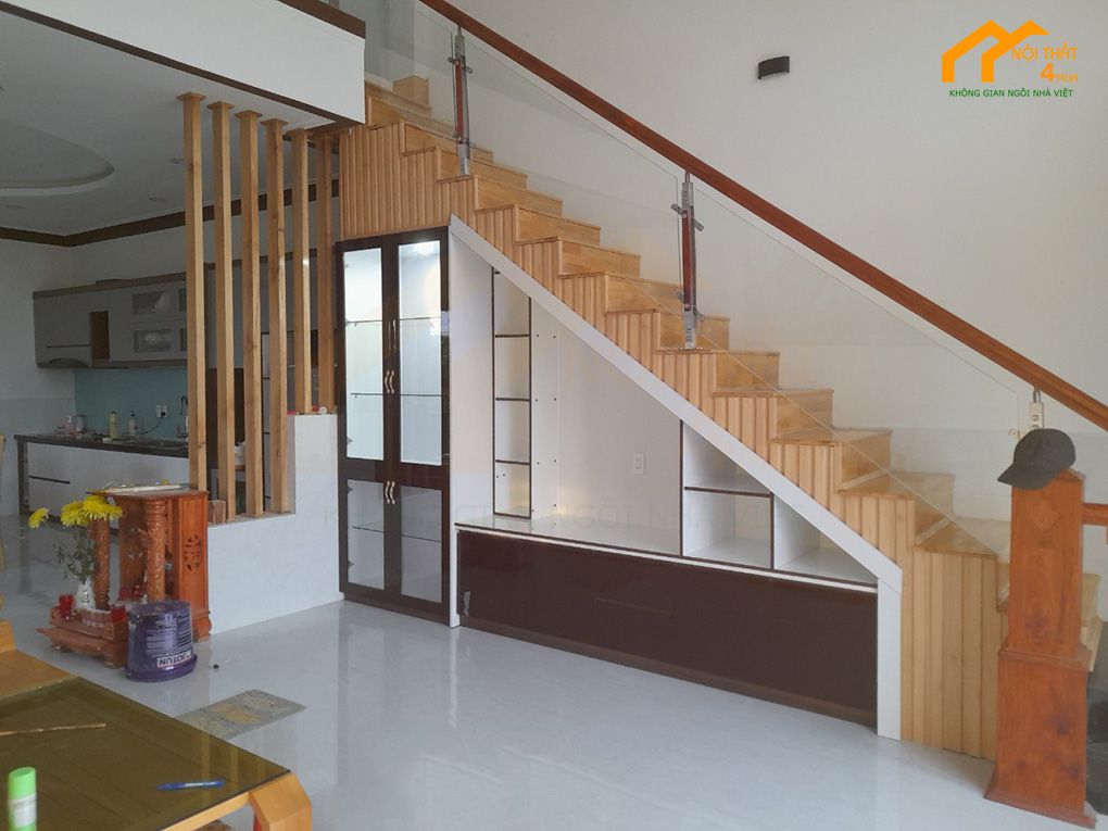 Hệ tủ dưới gầm cầu thang thiện đại Hệ tủ dưới gầm cầu thang thiện đại
