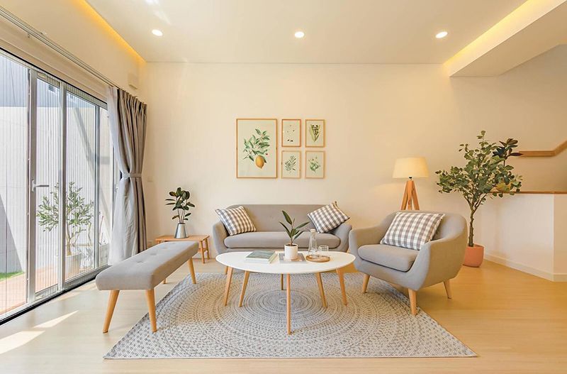 10 Cách trang trí phòng khách nhà cấp 4 đẹp, hiện đại nhất 17 Mẫu thiết kế phòng khách nhà cấp 4 tối giản