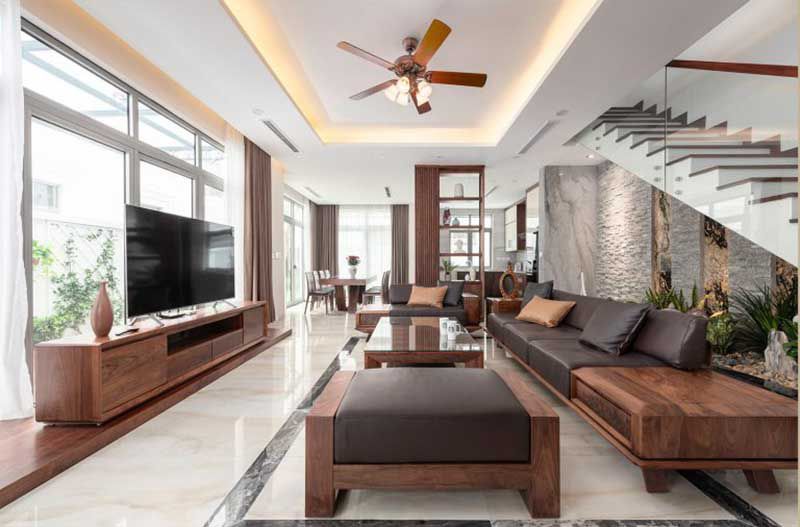 Cách trang trí phòng khách nhà vuông đẹp, hiện đại tối ưu nhất 9 Thiết kế cửa kính nhìn ra vườn