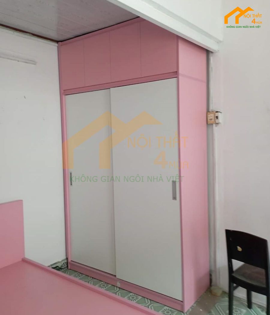 Mẫu tủ áo màu hồng cánh cửa lùa
