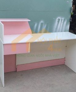 Bàn thu ngân trắng phối hồng hiện đại - QLT31 4 Bàn thu ngân trắng phối hồng hiện đại
