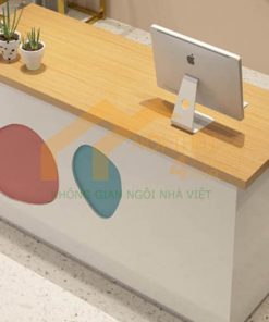 Mẫu quầy lễ tân shop thời trang đẹp