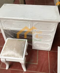 Mẫu bàn nail gỗ tân cổ điển