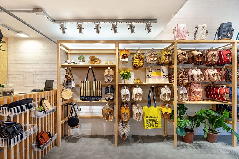 Cách lên ý tưởng thiết kế cửa hàng quà lưu niệm thu hút 3 Ý tưởng trong thiết kế shop quà tặng đẹp