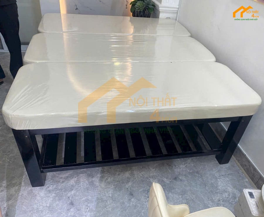 Giường massage gỗ chân đen nệm trắng